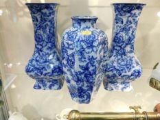 A Losol Ware porcelain garniture set