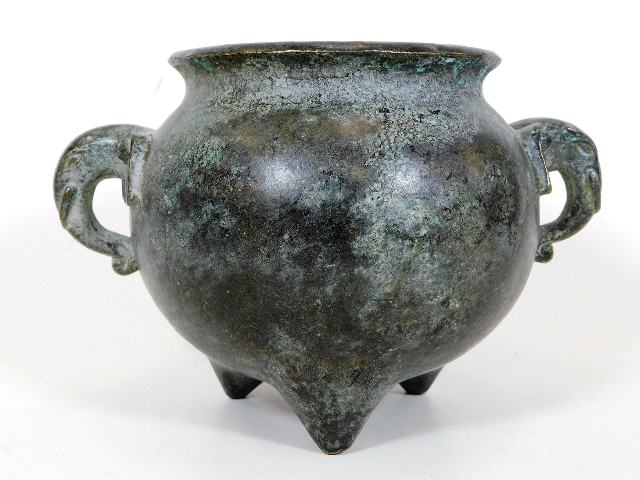 A Chinese bronze censer 6.5in wide x 4.5in high. P