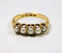 A Victorian 18ct gold ring with natural pearl 4g s