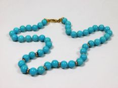 A natural Arizona turquoise necklace with 18ct gold clasps & 18ct diamond set spacers 40.5g