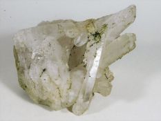 A piece of quartz crystal 1.95kg
