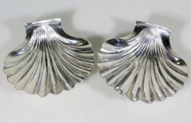 A pair of Georgian silver scallop dishes