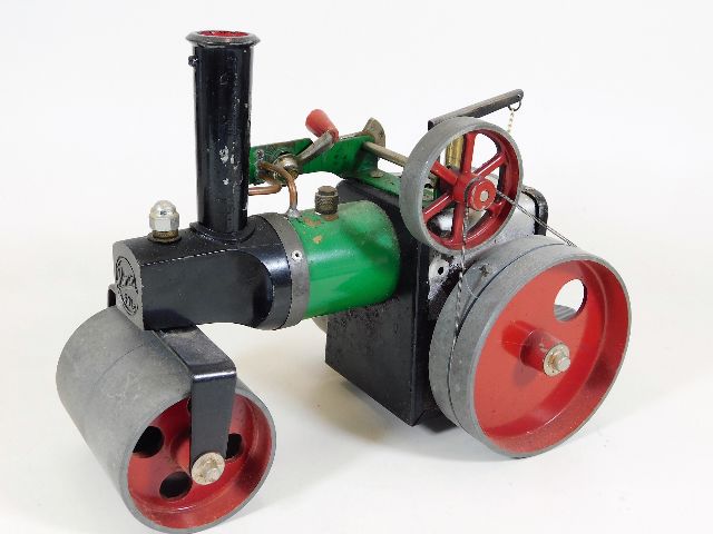 A Mamod steam roller