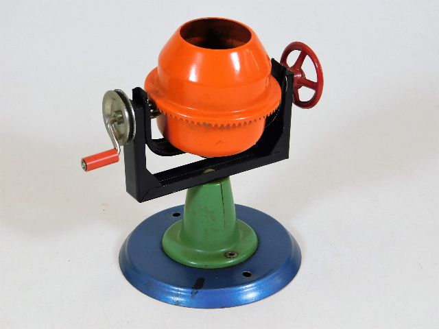 A Wilesco stationary steam engine accessory