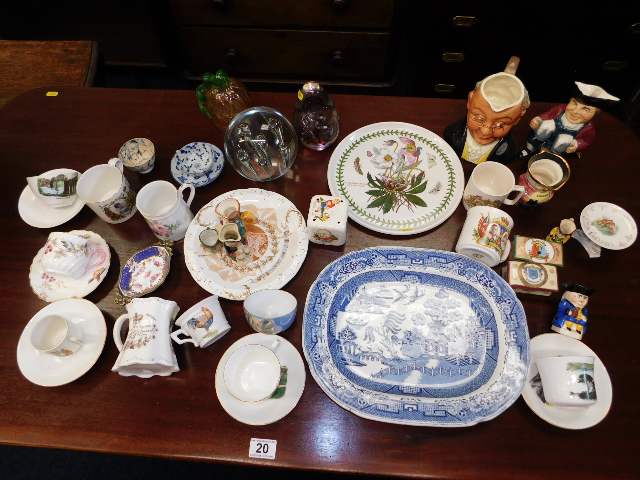 A blue & white transferware dish, dump paperweight