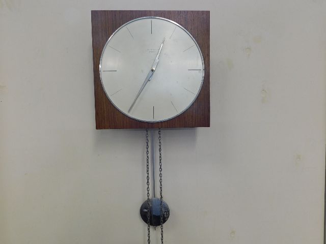 A retro wall clock