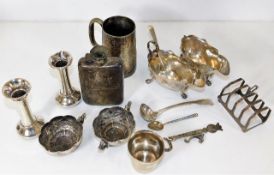 A quantity of white metal & silver items, mostly a