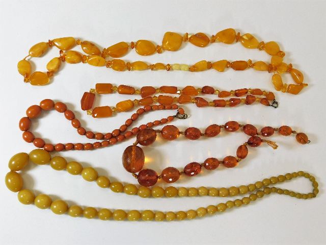 Four sets of Victorian amber beads & one earl 20th