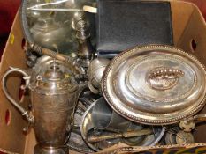A boxed quantity of mostly silver plated ware a/f