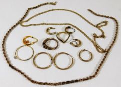 A quantity of mixed 9ct gold & yellow metal items,