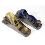 A Record No.220 block plane twinned with a similar