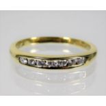 A 9ct gold ring set with approx. 0.25ct diamonds s