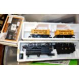 A modern train set & other related items