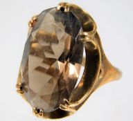 A 9ct gold ring set with smokey quartz size M 6.7g