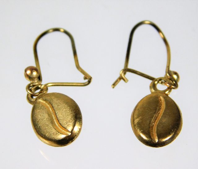 A pair of yellow metal coffee bean earrings 0.9g