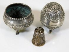 A silver pepper pot & salt, probably Burmese twinn