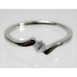 A 9ct white gold ring set with diamond size O 1.4g