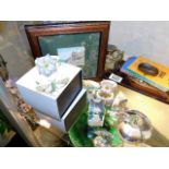 A small quantity of modern decorative items, resin