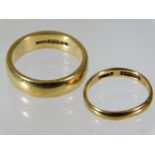 Two 9ct gold bands 7.1g