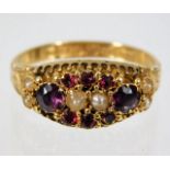 A c.1900 Chester hallmarked 15ct gold ring with ca