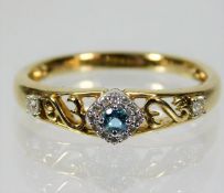 A 9ct gold diamond & topaz ring 2.2g size O