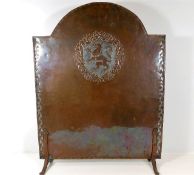 A Hugh Wallis arts & crafts copper fire screen 29.