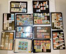 A quantity of approx. 141 sheets of world stamps
