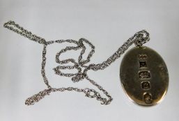 A silver chain & hallmarked pendant 37.4g