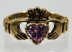 A 9ct gold heart shaped amethyst ring 1.9g size K/