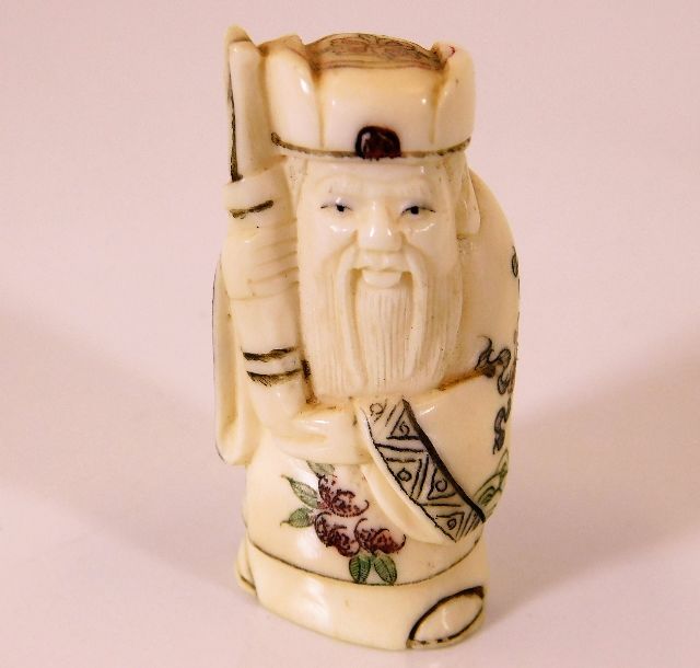 An early 20thC. Japanese ivory netsuke