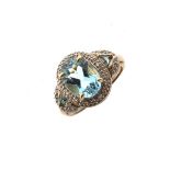 9ct gold ring set three aquamarine coloured stones, size N Condition: