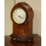 Early 20th Century inlaid mahogany cased mantel clock, the off-white enamel dial with Arabic