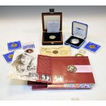 Coins - Small collection of commemorative coinage Condition: