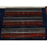 Model Railway - Exley O gauge - Three LMS carriages Condition:
