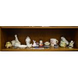 Collection of decorative ceramics Condition: