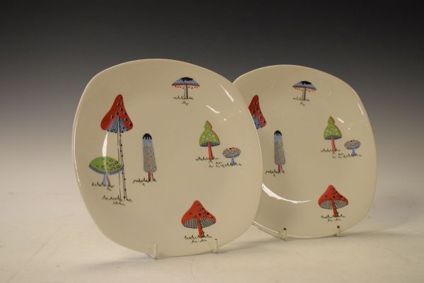 Pair of Midwinter Stylecraft plates, each having transfer printed toadstool decoration Condition: