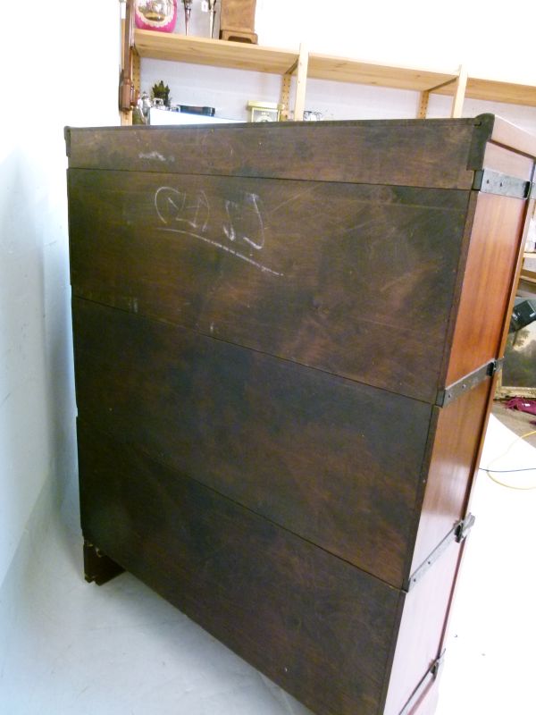 Pair of early 20th Century Globe Wernicke mahogany three tier sectional bookcases, each fitted up- - Image 7 of 7