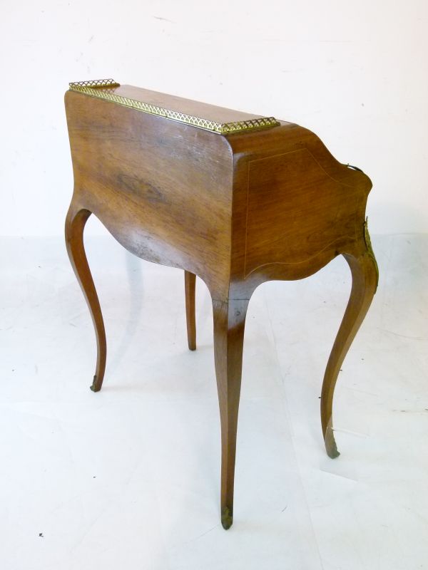 19th Century French lady's marquetry inlaid walnut bureau having cast brass mounts, allover - Image 6 of 7