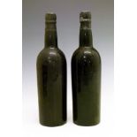 Wines & Spirits - Dow's Vintage Port, 1960, two bottles (2) Condition: Levels appear good with no