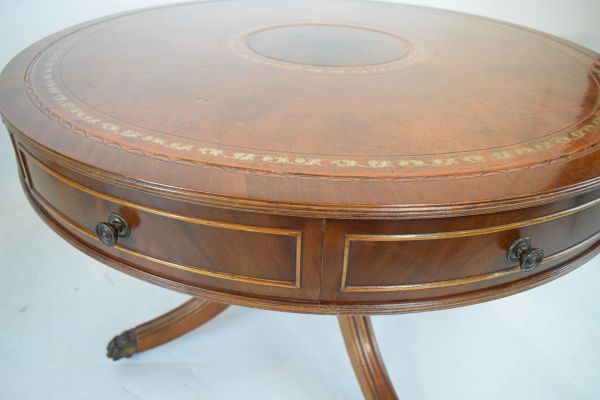 Matched pair of reproduction mahogany low drum tables, each having an inset leather top, fitted real - Image 6 of 9