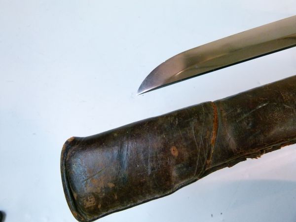 Japanese officers Katana, with braid bound shark skin covered grip and military pattern brass - Image 7 of 10