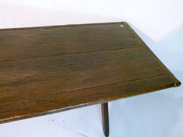 Antique oak rectangular top refectory style tavern table standing on an X frame base united by a - Image 3 of 8