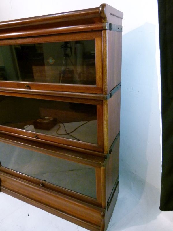 Pair of early 20th Century Globe Wernicke mahogany three tier sectional bookcases, each fitted up- - Image 3 of 7