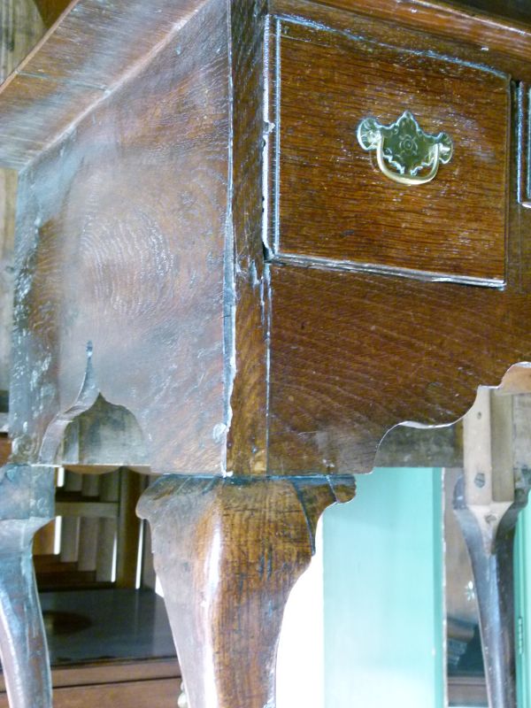 18th Century oak lowboy fitted three drawers having a shaped apron below and standing on cabriole - Image 9 of 9