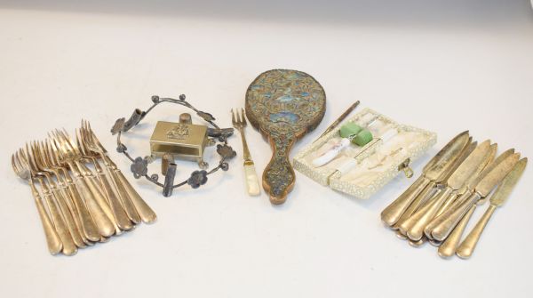 Quantity of various silver plated cutlery and other items Condition: