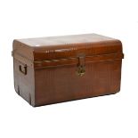 Vintage tin trunk Condition: