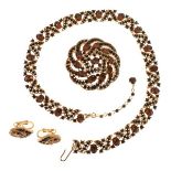 Selection of Trifari costume jewellery comprising: a necklace, lobed bar brooch and pair of clip-