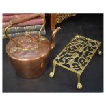 Victorian copper kettle, together with a brass kettle stand Condition: