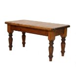 Modern pine rectangular topped coffee table Condition: