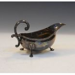 Modern silver sauce boat, London 1982, 3.4oz approx Condition: